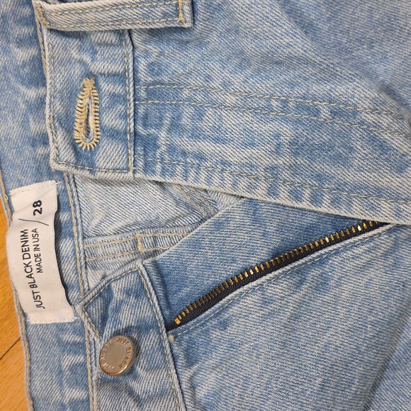Just Black Denim Relaxed Waist Straight Denim - Picture 9 of 14